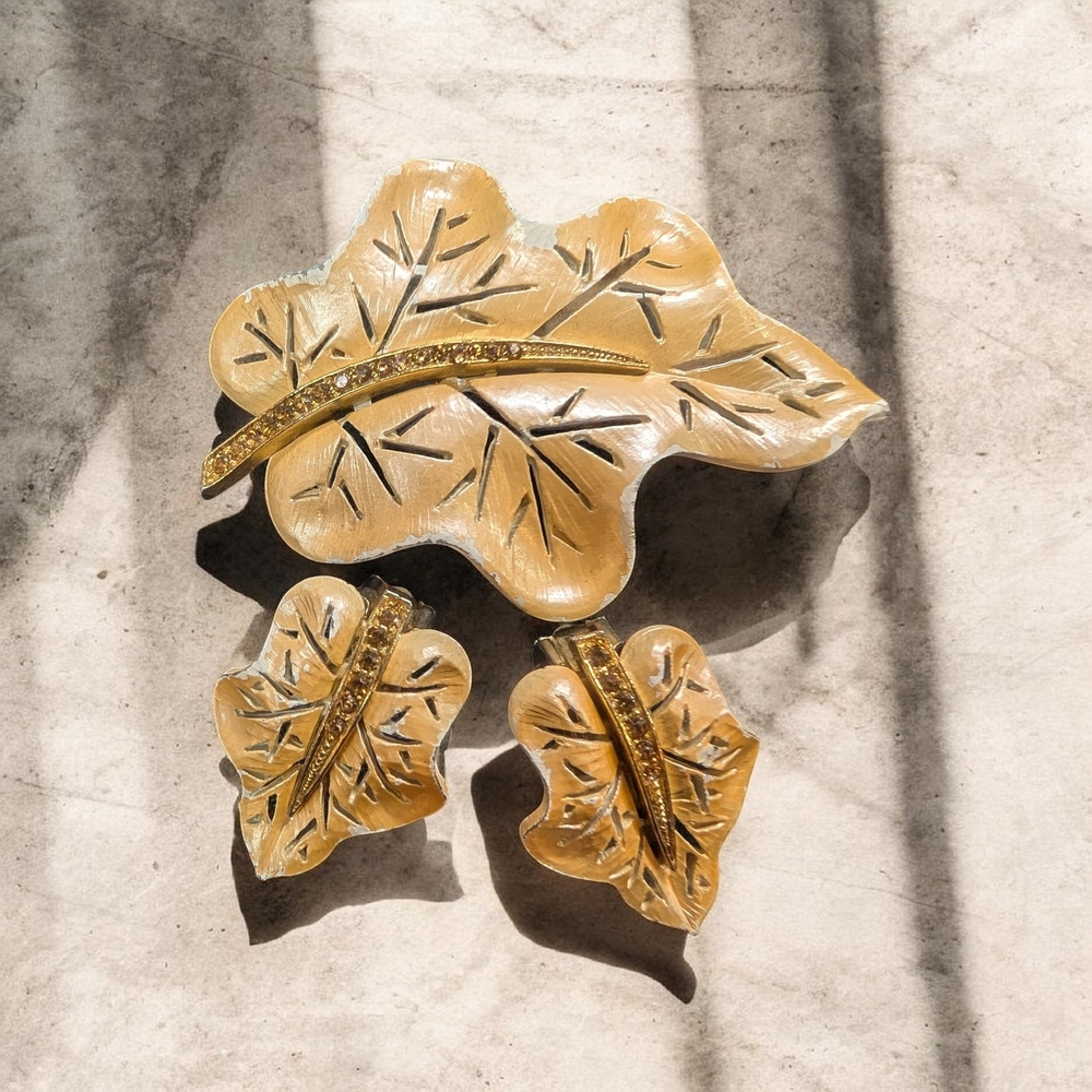 RARE | 1950's Vintage Gold Leaf Brooch & Earring Set